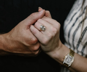 The diamond for Taylor Swift's ring may be from India, claims Instagram user!
