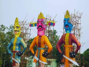 Headline:
Delhi/NCR's Top 6 Venues for the Spectacular Ravan Dahan Celebrations