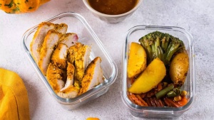 Headline:
5 Foods You Should Never Store in Plastic: A Guide to Safe Food Storage