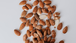 Soaked Almonds vs. Walnuts: Unlocking the Health Benefits of Overnight Nuts