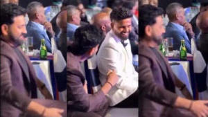 Rohit Sharma's Hilarious Mimicry of Sanju Samson Sends Shreyas Iyer Into Laughter at Award Show