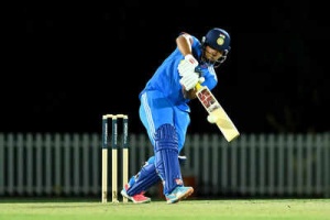 Umpiring Howler: India U19 Batter Vaibhav Suryavanshi Left Stunned by Controversial Dismissal Against Australia – Watch the Incident