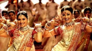 'Devdas' Behind-the-Scenes Drama: Designers Abu Jani-Sandeep Khosla Detail Payment Crisis Following Producer's Arrest, Praise Sanjay Leela Bhansali's Vision.