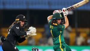 South Africa bounce back with resounding win as New Zealand's woes continue