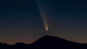 October Sky Spectacle: Twin Comets and Orionid Meteors to Light Up Night Skies